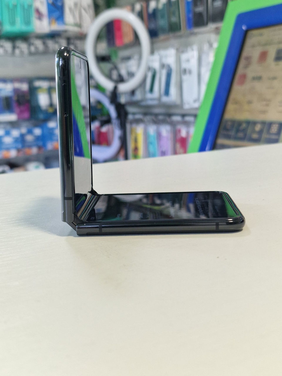 Motorola razr 40 Ultra 8/256 foto 1