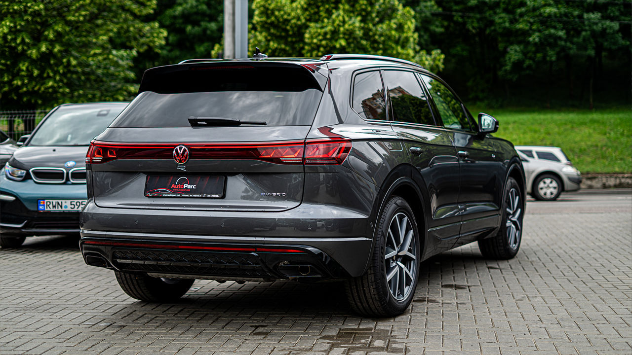 Volkswagen Touareg foto 2