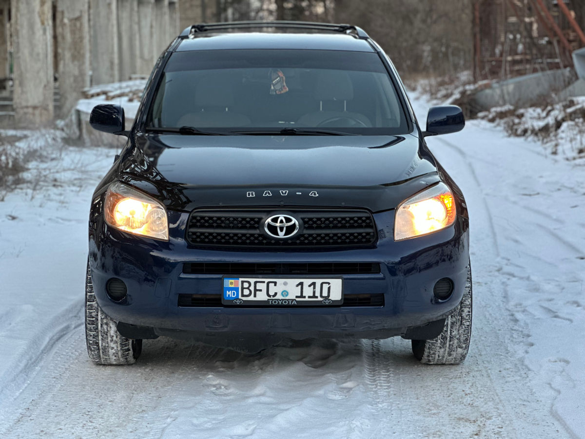 Toyota Rav 4 an. 2006 cu rulaj 178000 km, Gaz / Benzină (propan), 7950