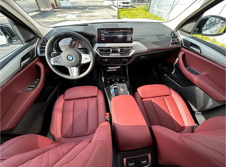 BMW iX3 фото 5
