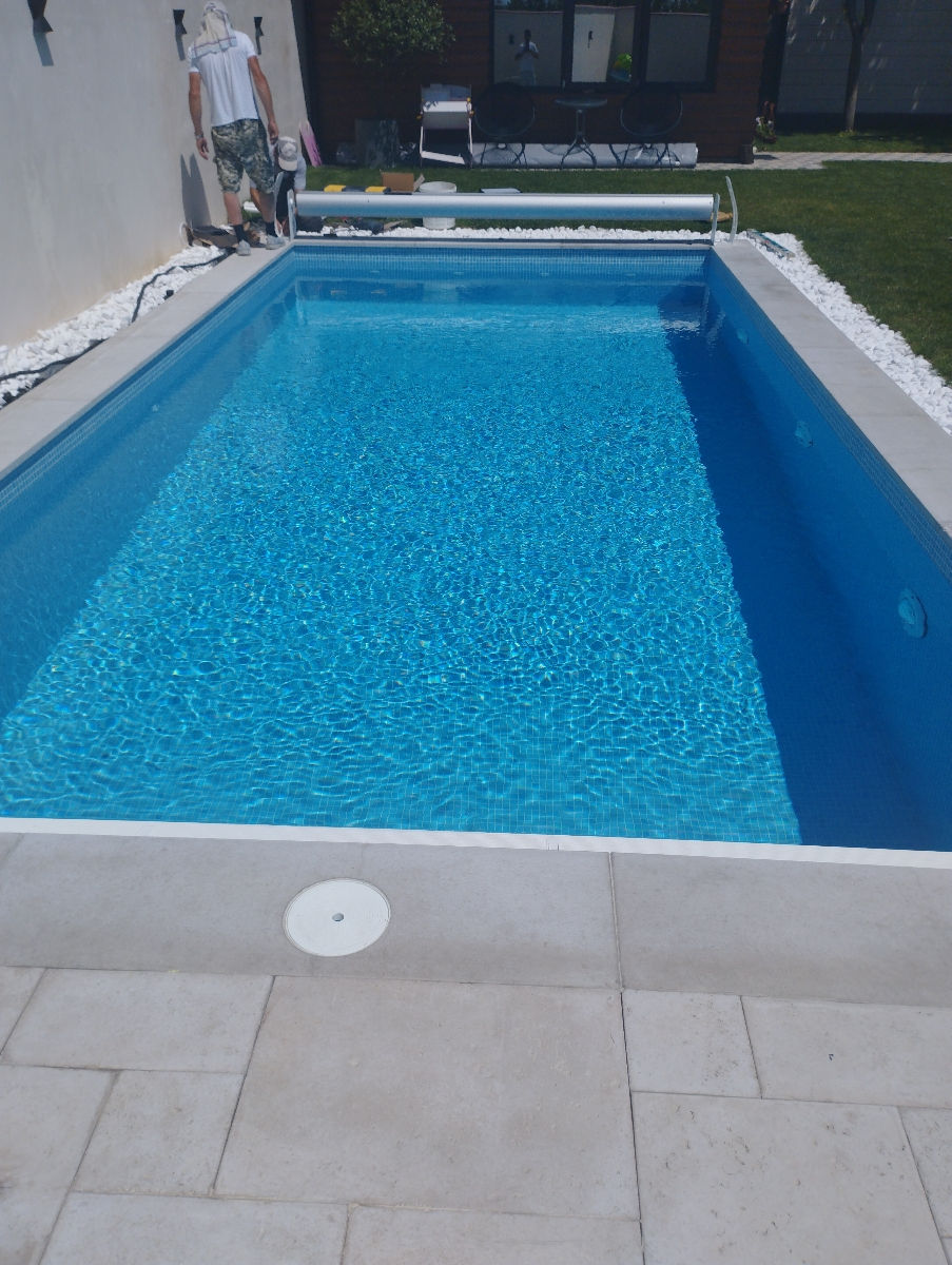 Construim piscine foto 0