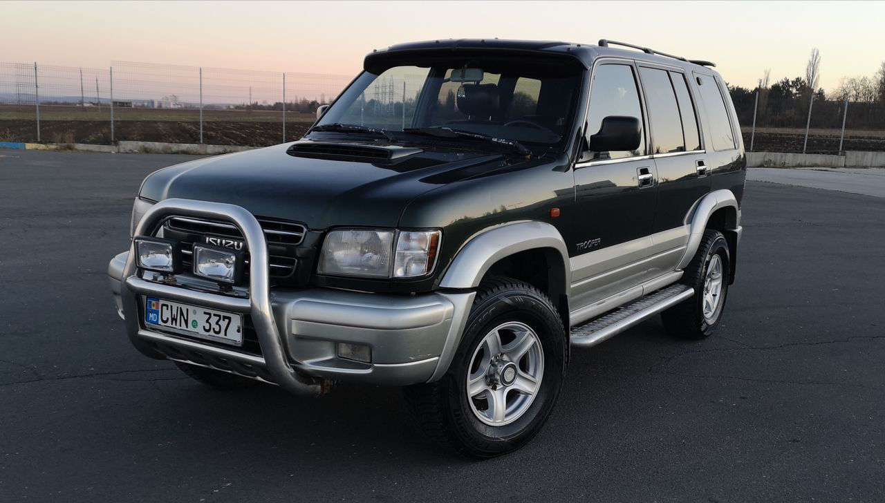 Isuzu Trooper foto 17