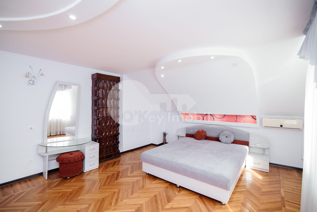 Casa, 250 mp, Telecentru, 2200€ ! foto 14