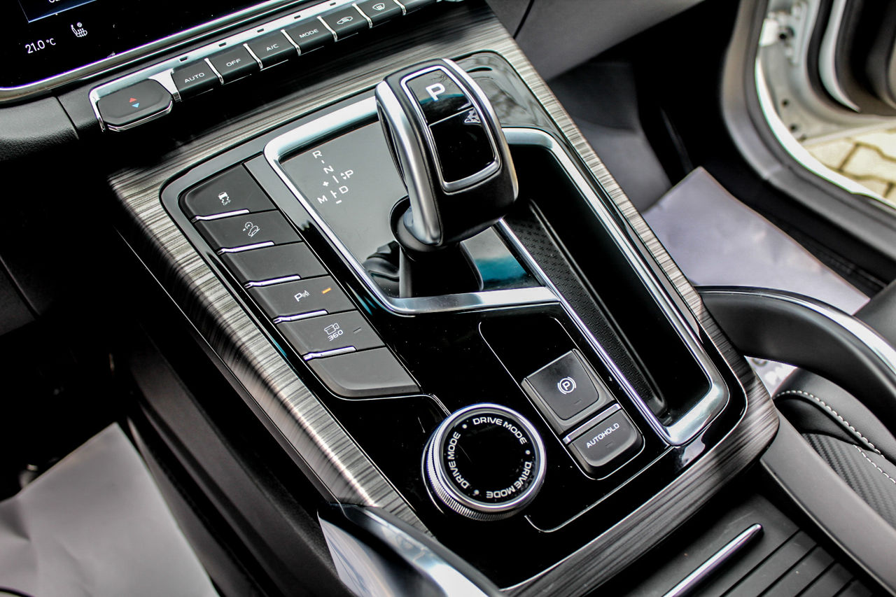 Geely Atlas Pro foto 8