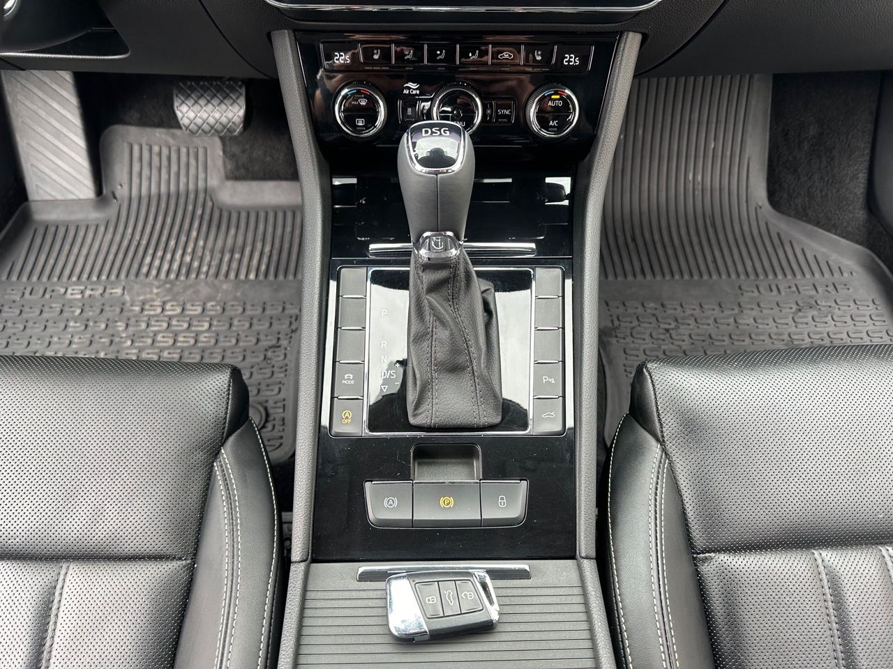 Skoda Superb foto 14