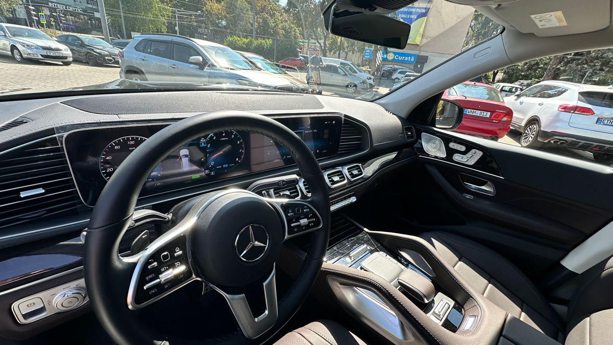 Chirie Mercedes GLS 450 фото 3
