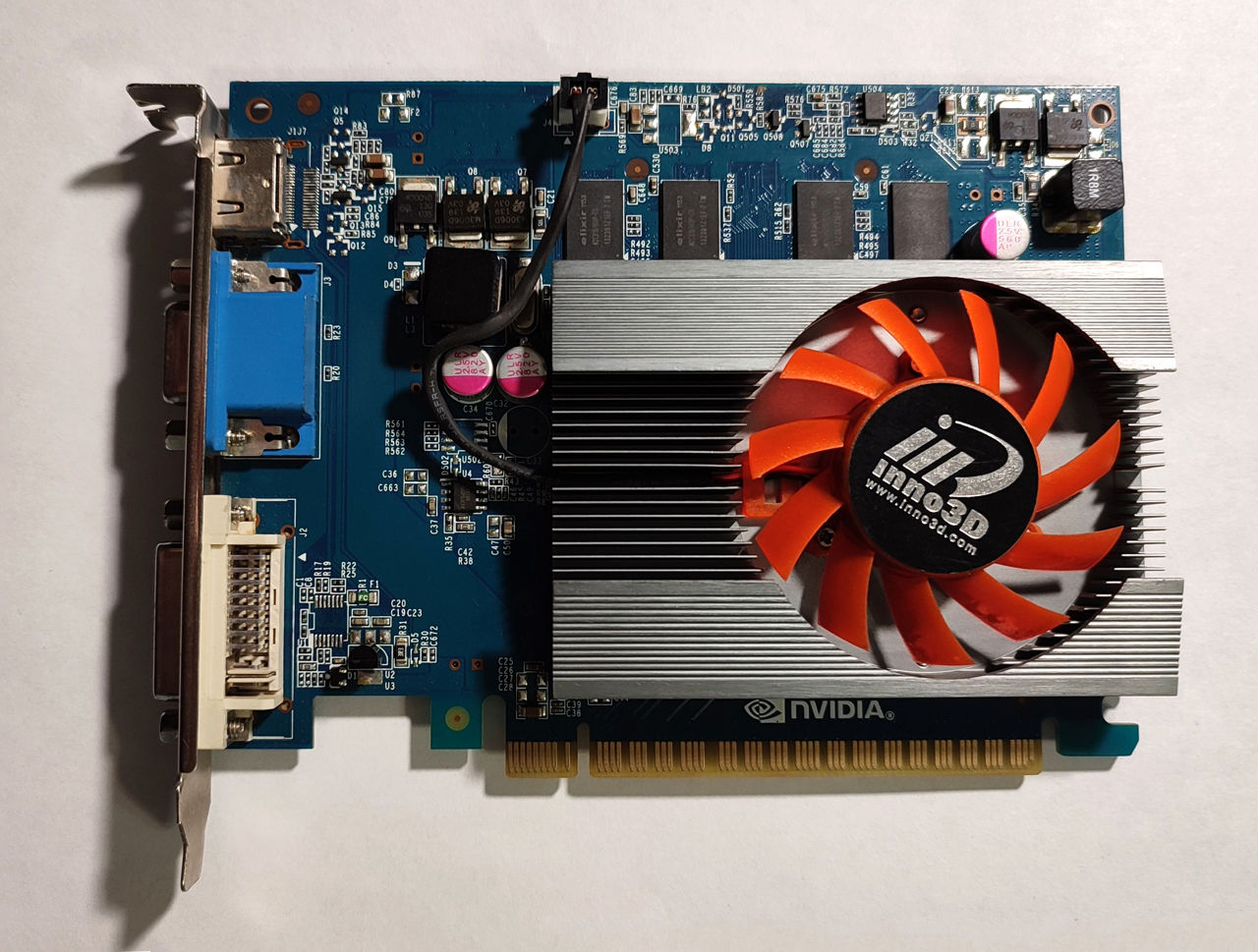 GeForce GT440 / 1GB / 128 bit