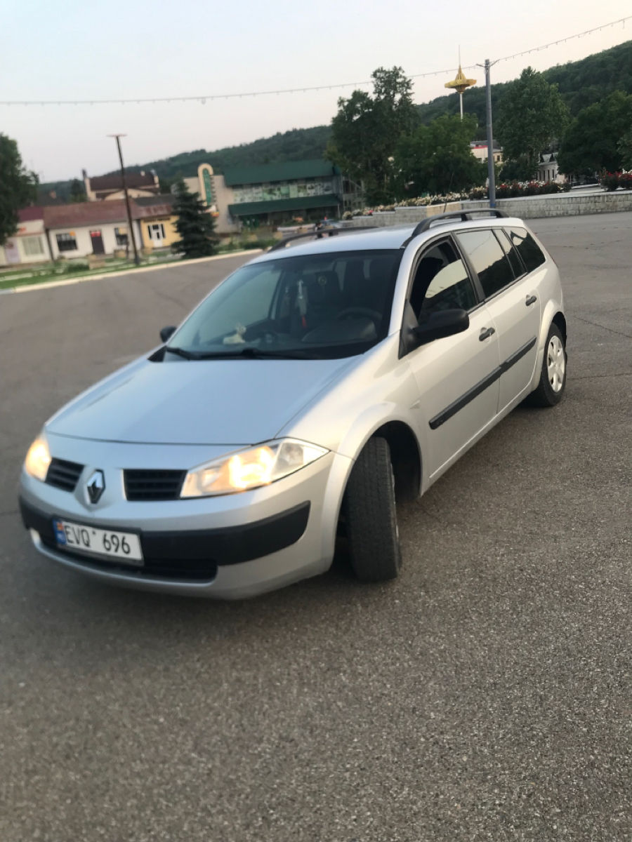 Renault Megane фото 6