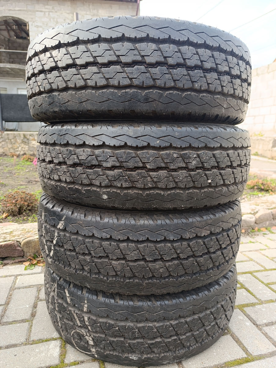 215 70 15c Bridgestone noi foto 0