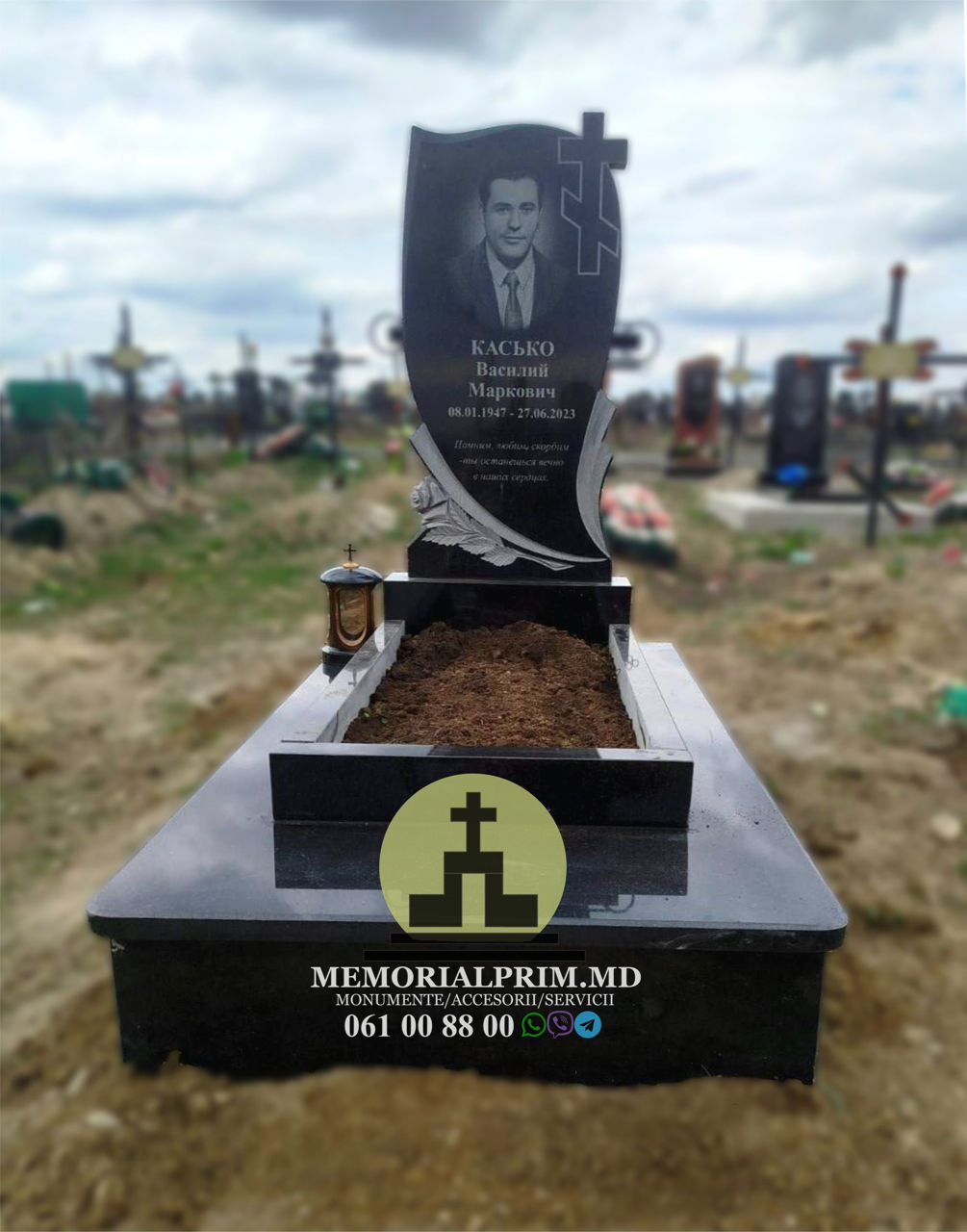 Monumente funerare din granit negru natural de la producator MemorialPrim.md foto 3