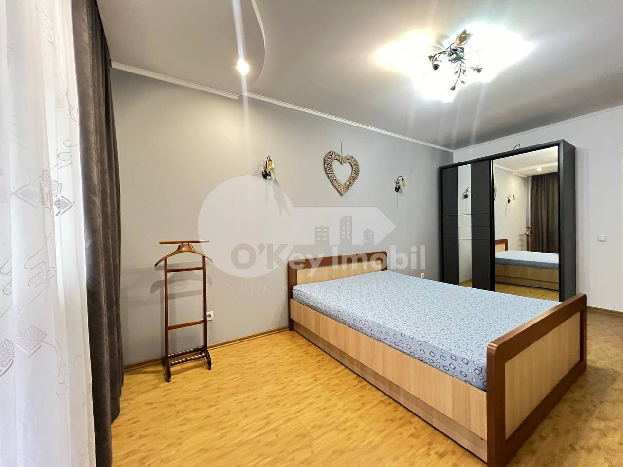 Apartament cu 2 camere, 80 m², Centru, Chișinău foto 4