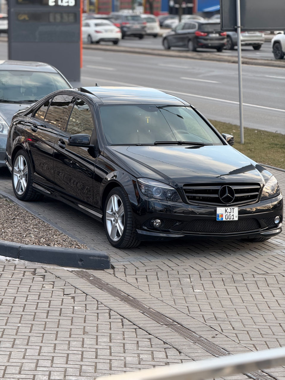 Mercedes C-Class foto 0