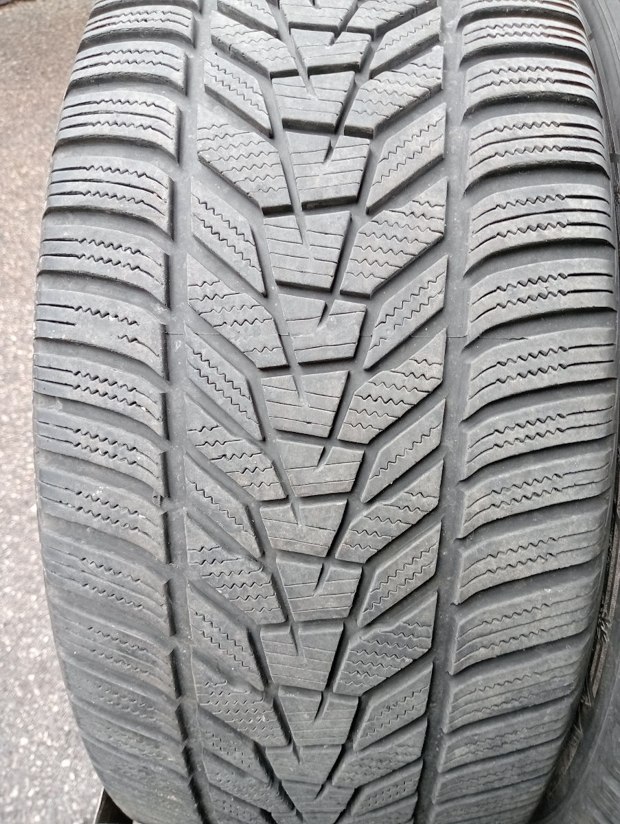 255 45 R19 Hankook iarna  foto 4