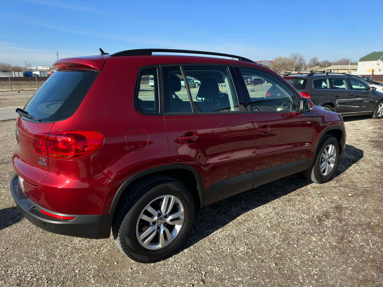 Volkswagen Tiguan foto 9