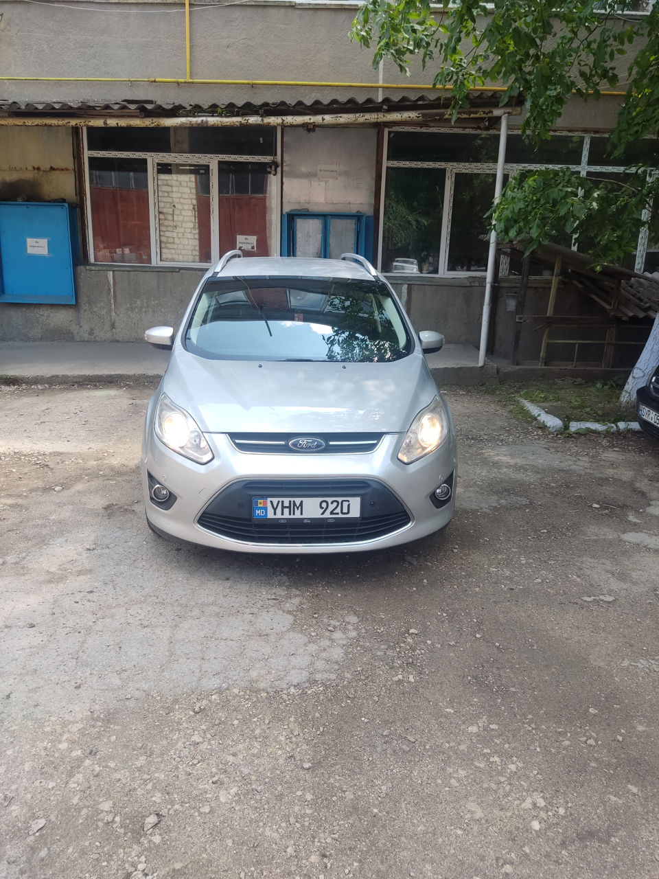 Ford Grand C-MAX фото 0