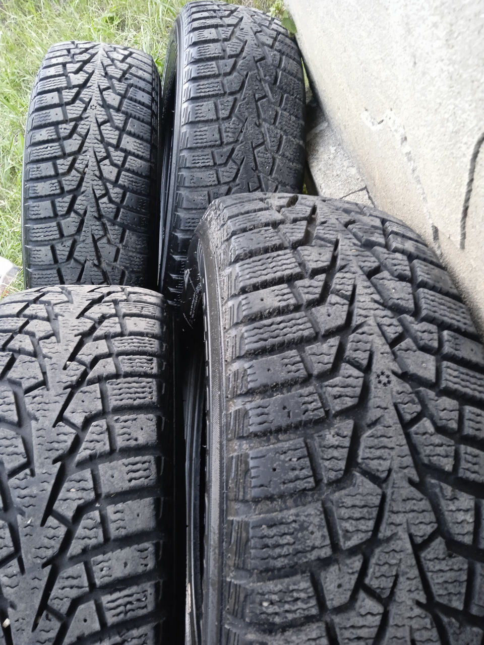 Maxxis R15 195/65 (80%)