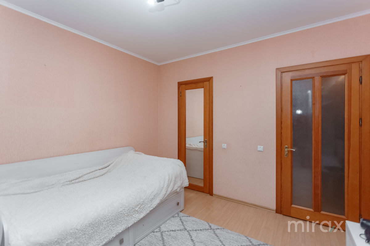 Apartament cu 3 camere, 104 m², Râșcani, Chișinău foto 13