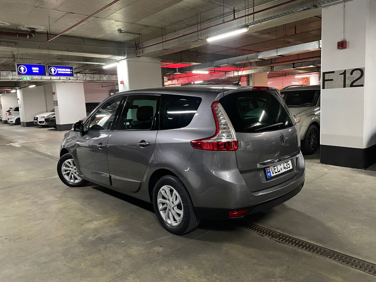 Renault Grand Scenic foto 2