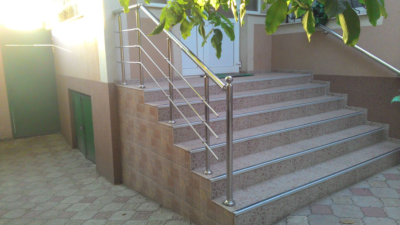 Перила из нержавейки от 65 € пог.м , Balustrade din inox de la 65 € m.l foto 7