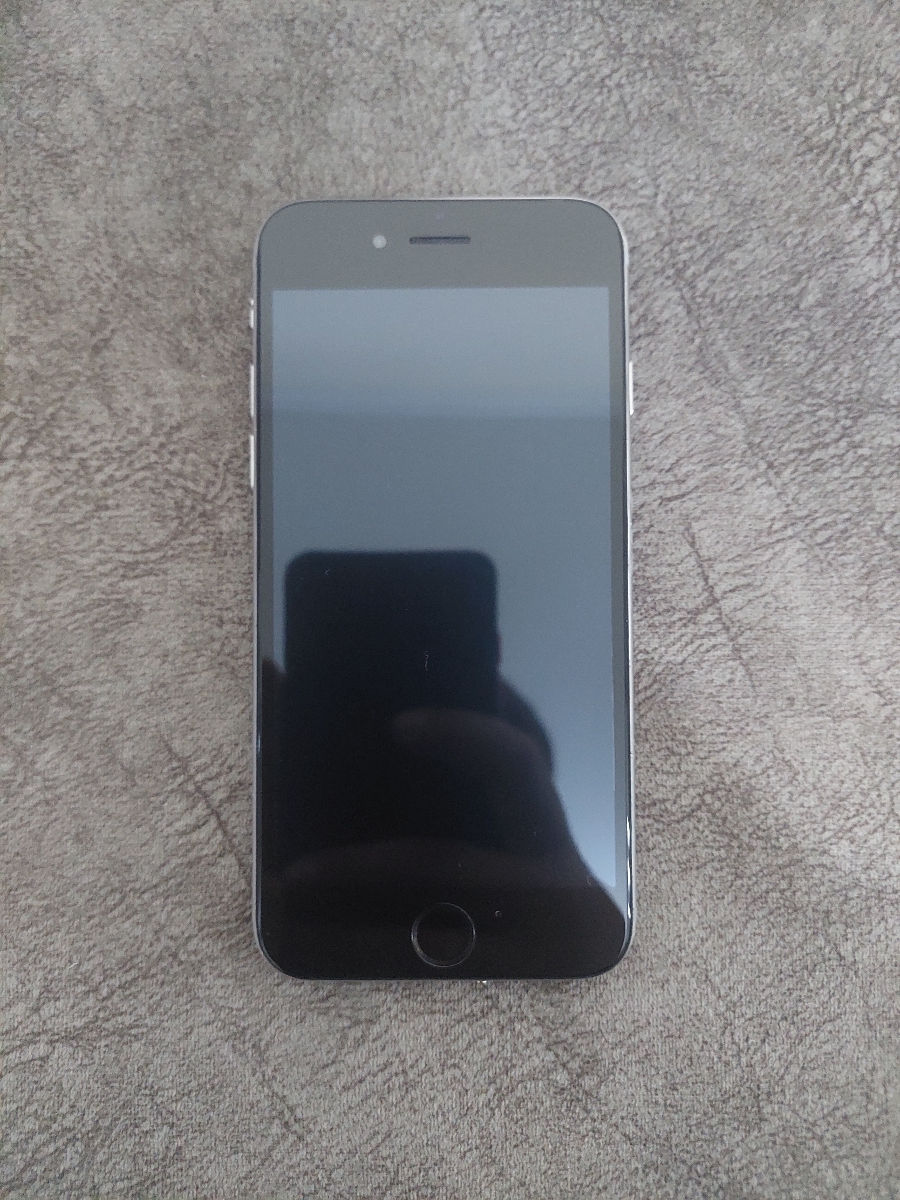 iPhone 6, stare bună, 64 GB, argintiu
 foto 0