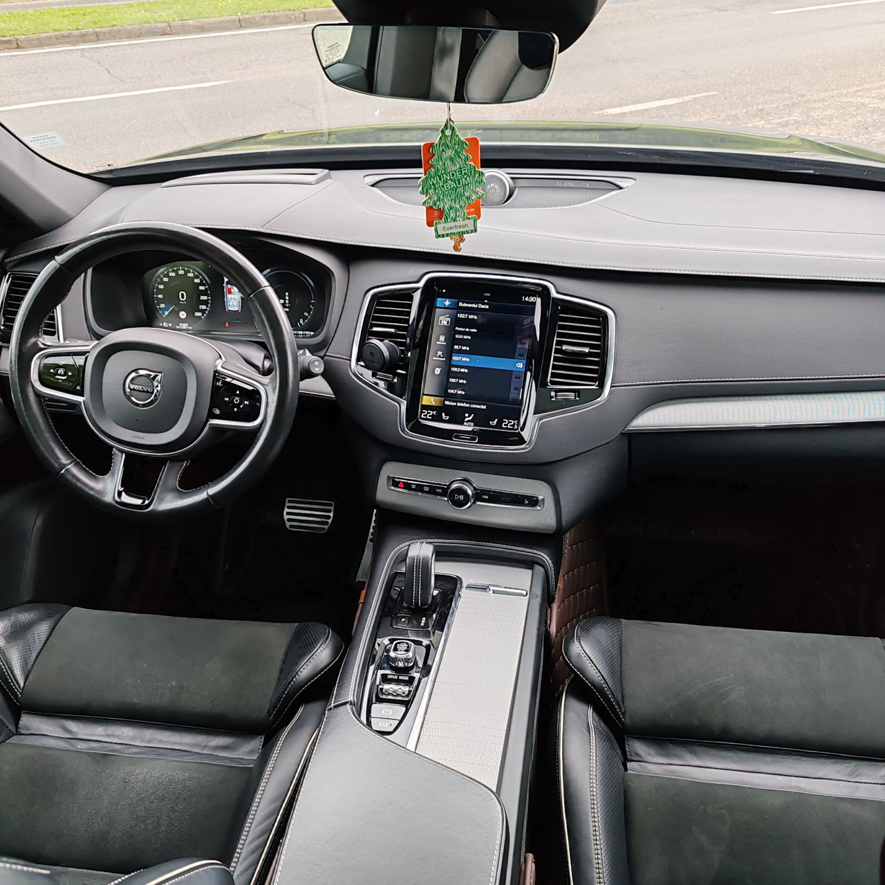 Volvo XC90 foto 16