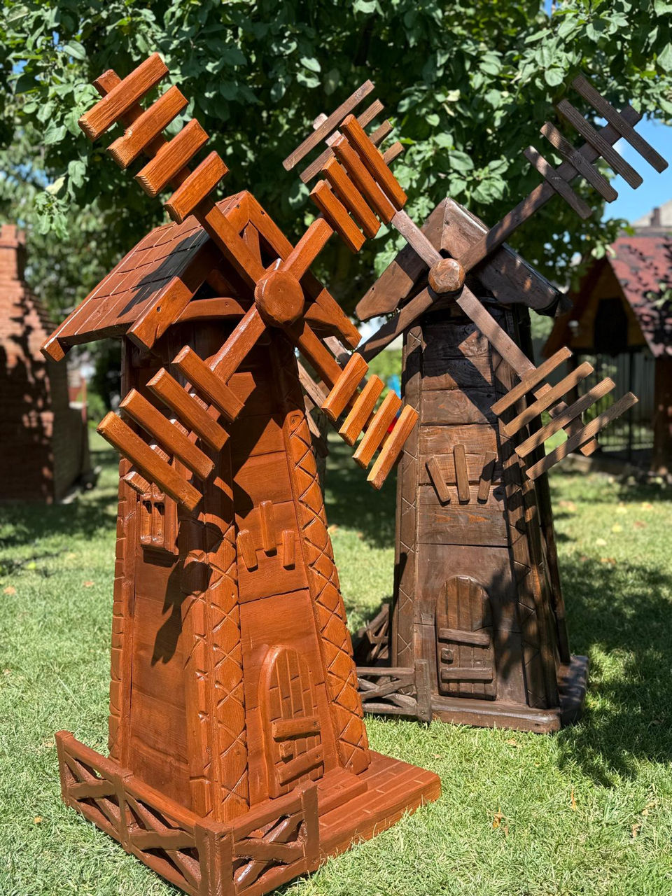 Moara de vânt din lemn, rustic, handmade. Decor pentru gradina foto 1