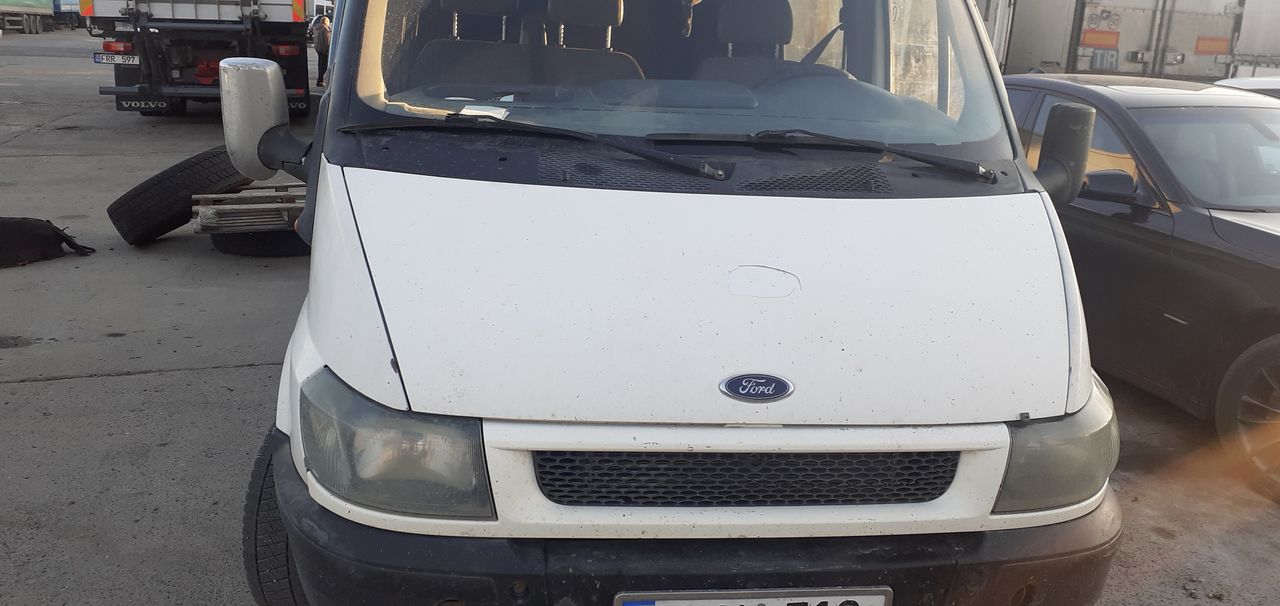 Transit piese фото 1