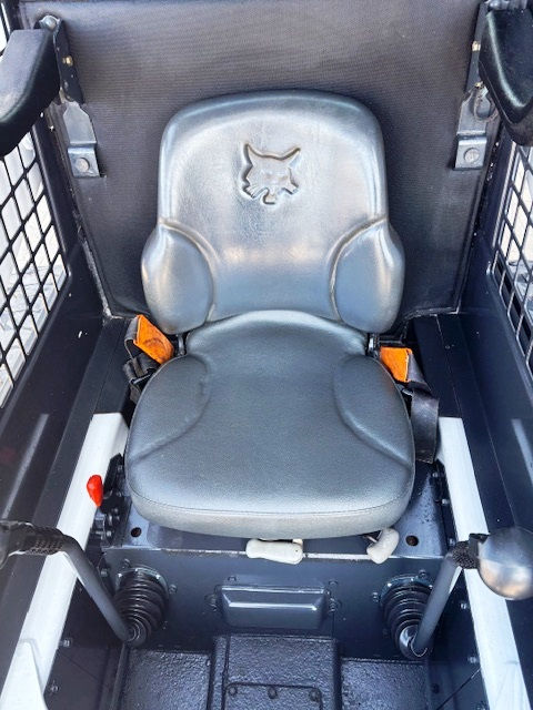 Мини-погрузчик Bobcat S220  фото 13