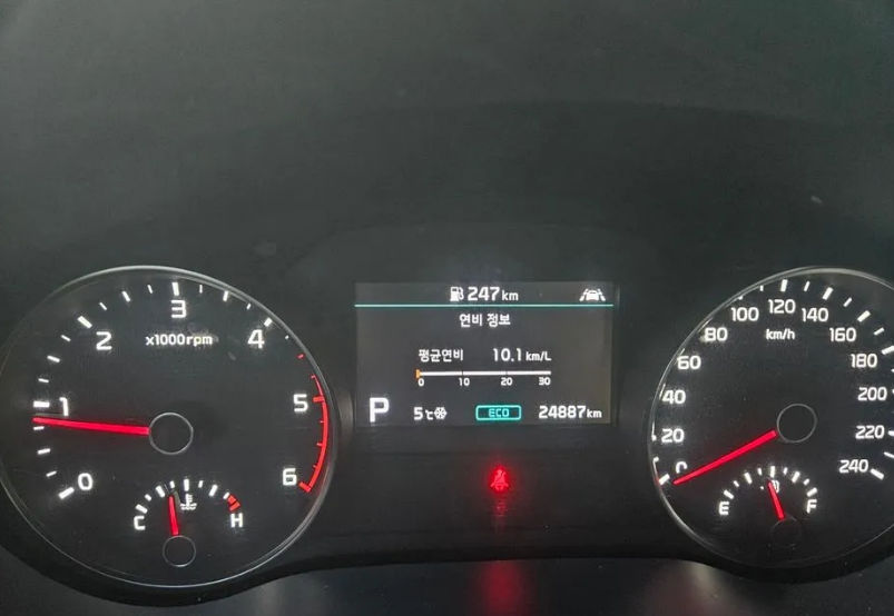 KIA Sportage фото 8