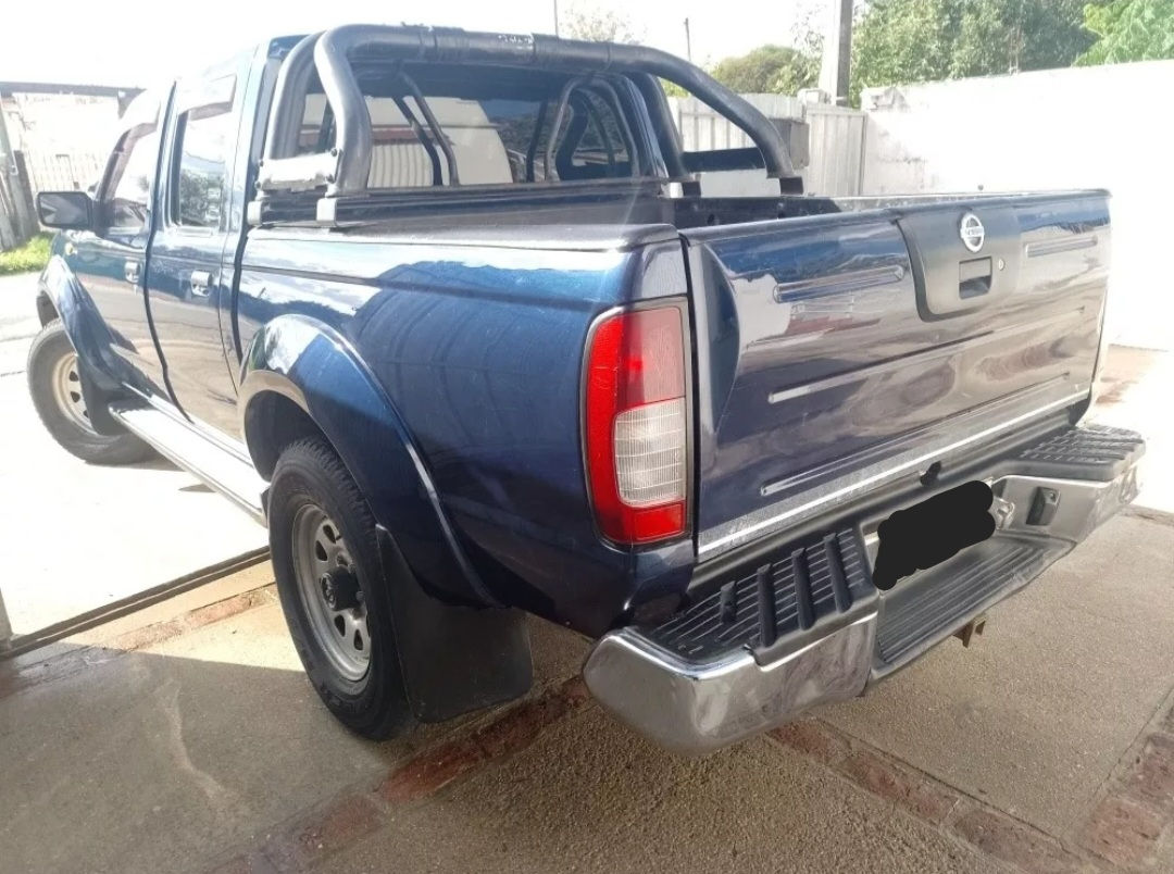 Nissan Frontier foto 0