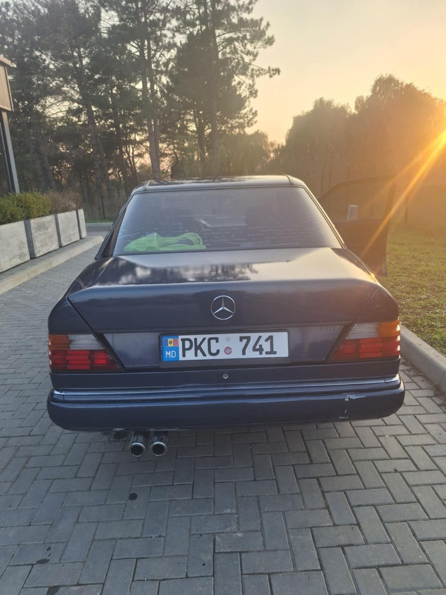 Mercedes Series (W124) foto 4