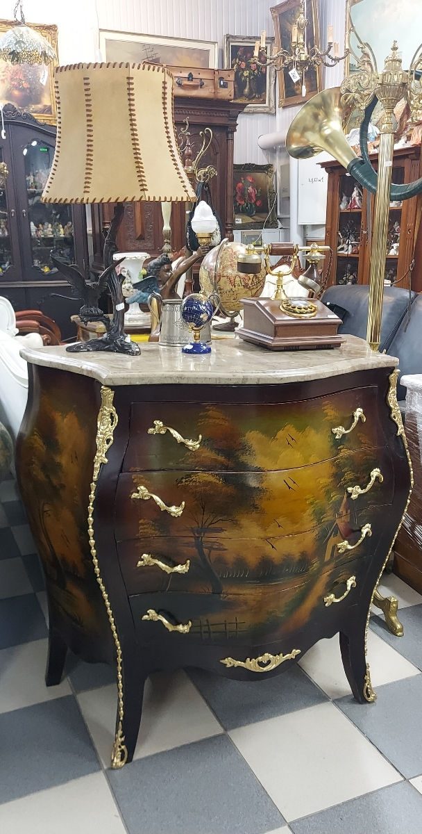 Salonul de mobila "Retro Colecție" la Florilor 14 foto 0
