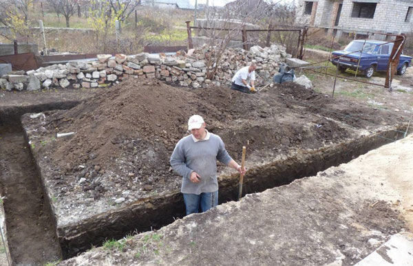 Săpăm canalizare/ kанализация под ключ/ копаем канализацию/ kанализация / траншеи / cептики foto 2