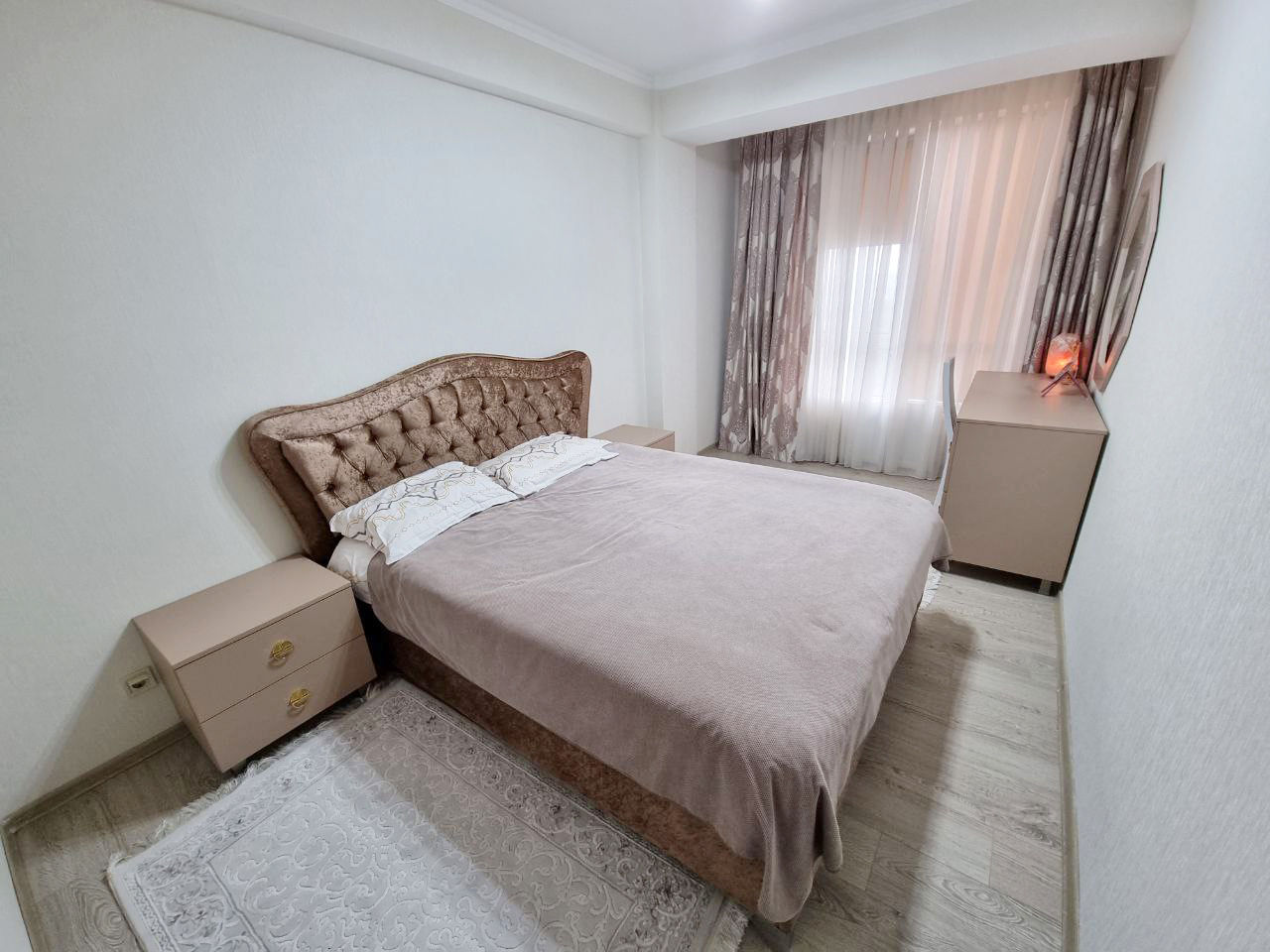 Apartament cu 2 camere, 81 m², Botanica, Chișinău foto 1