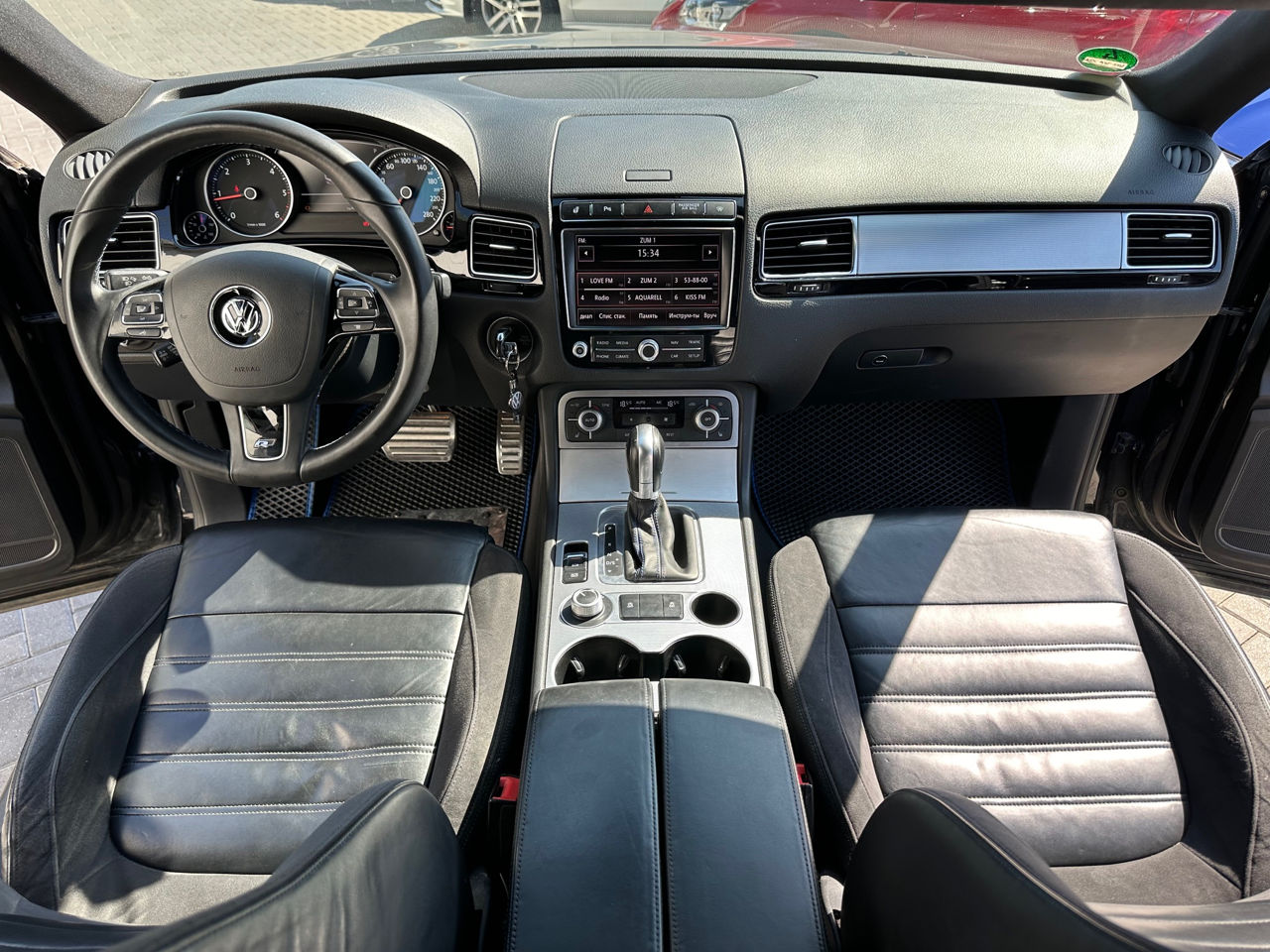 Volkswagen Touareg foto 8