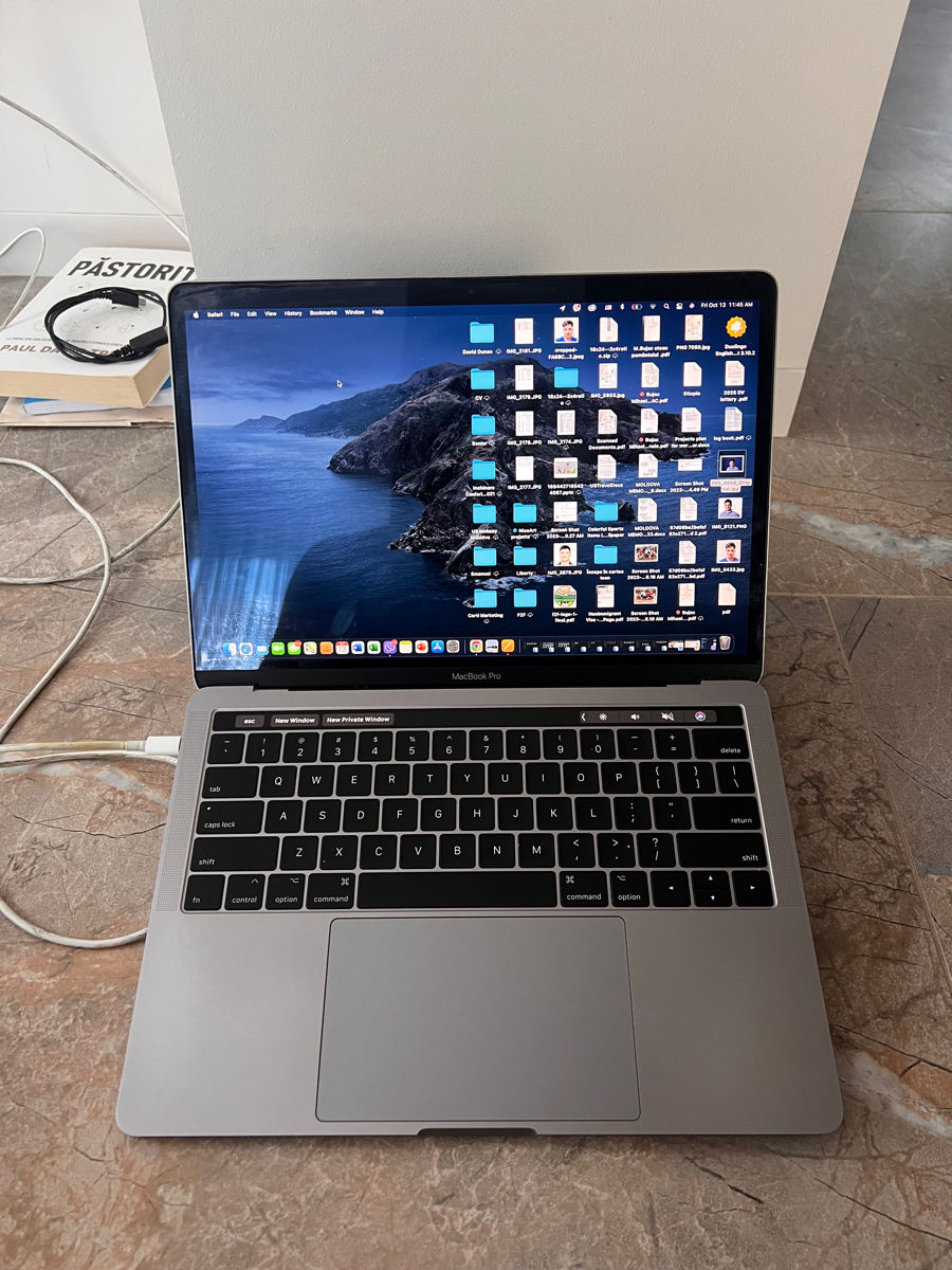 MacBook Pro 13 Inch /touch bar