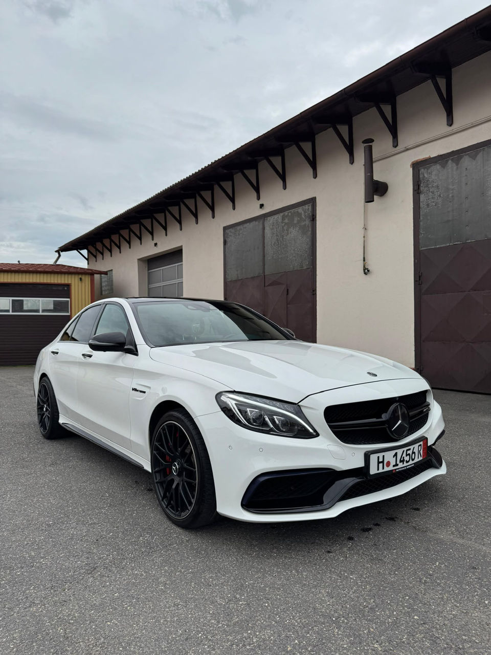 Mercedes C-Class an. 2018 cu rulaj 135000 km, Benzină, 62900