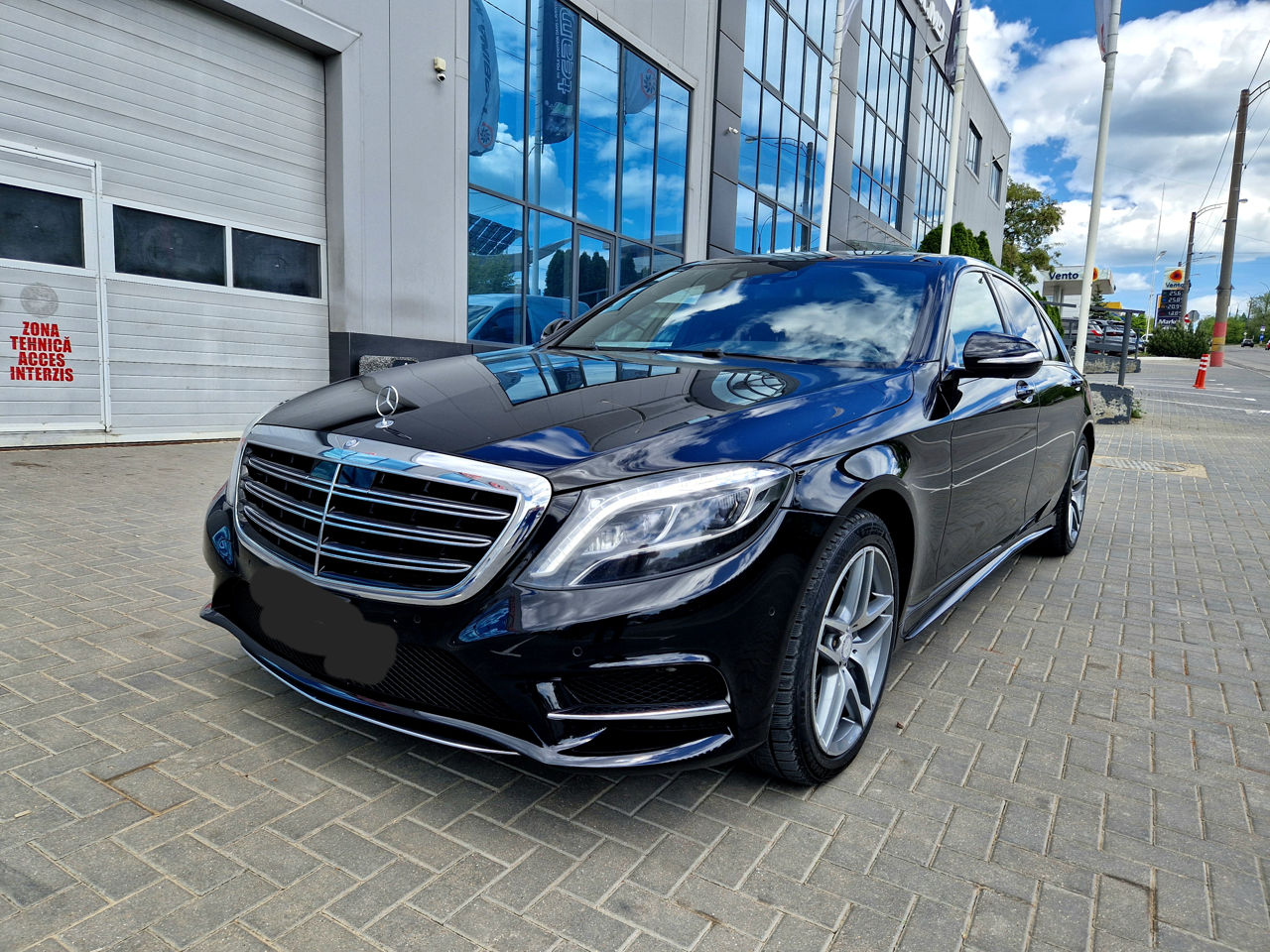 Mercedes S-Class foto 0