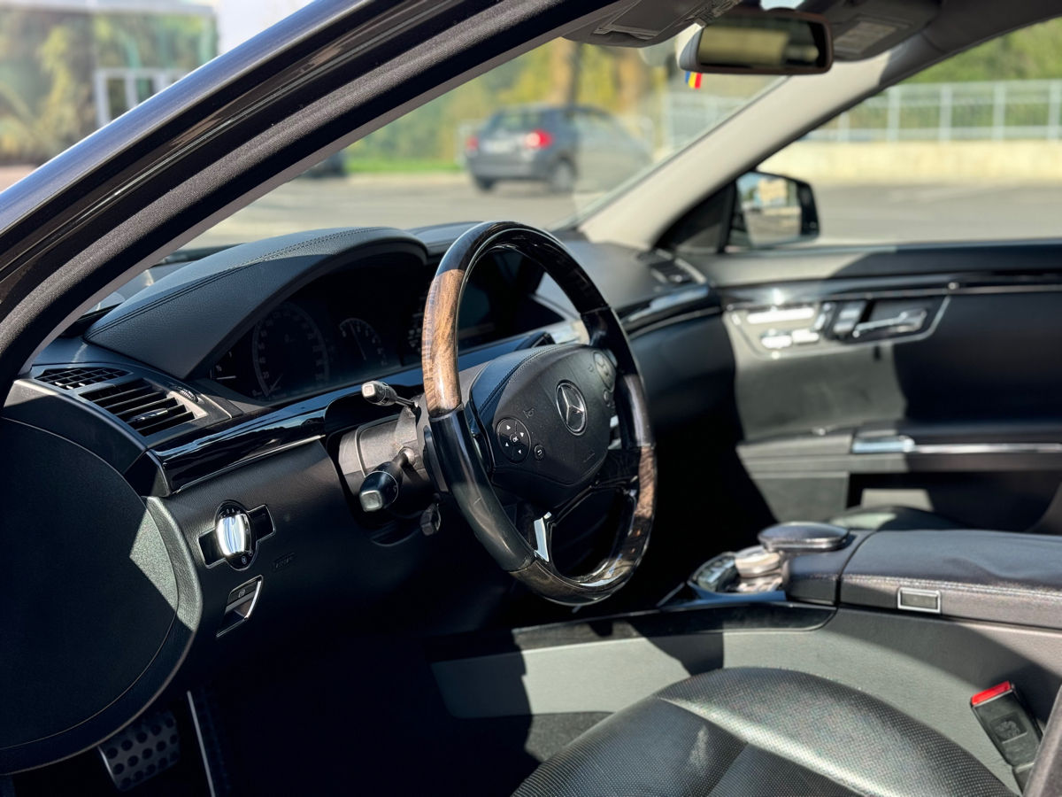 Mercedes S-Class foto 4