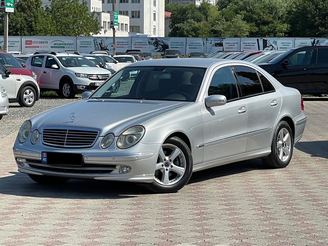 Mercedes E-Class foto 0