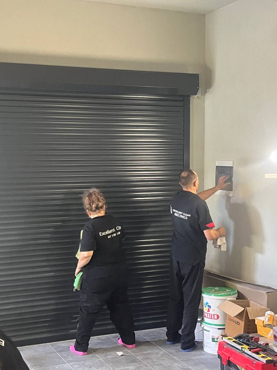 Servicii de curatenie in case, apartamente, etc. dupa reparatie sau unde se locuieste! foto 12