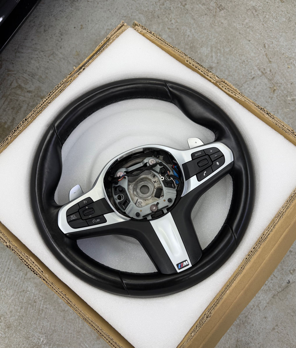Volan Original M-Paket BMW G30  foto 1