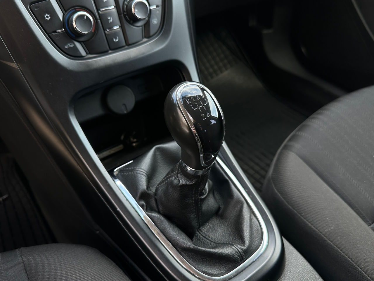 Opel Astra foto 14