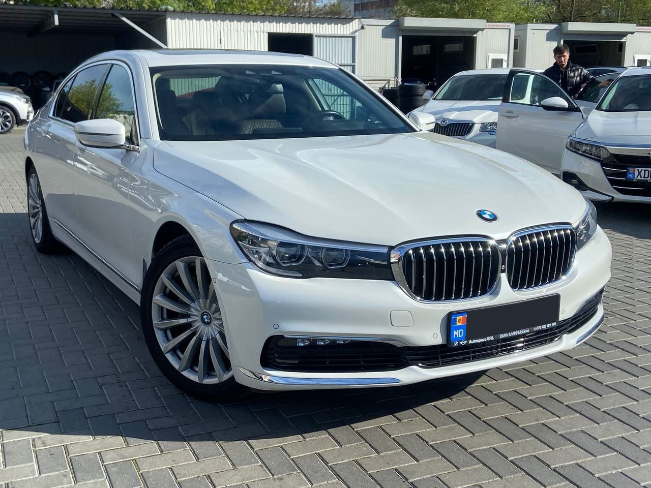 BMW 7 Series foto 2