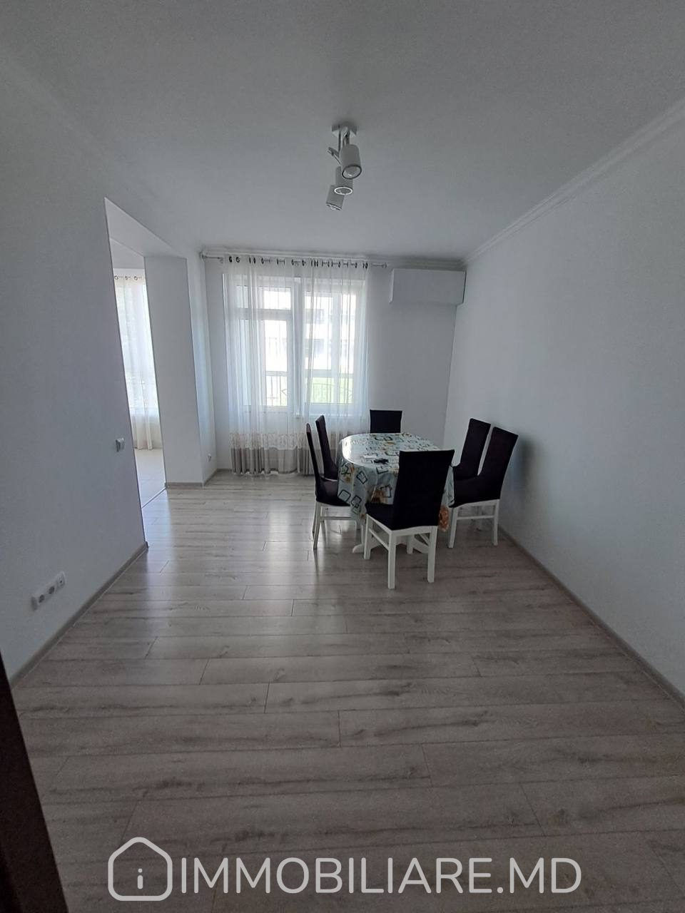 Apartament cu 2 camere, 75 m², Telecentru, Chișinău foto 3