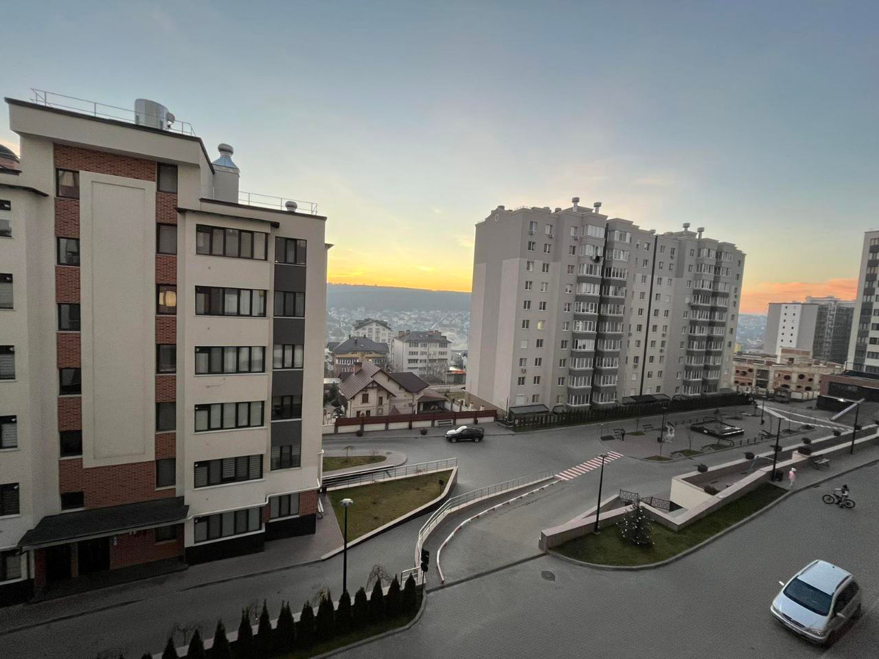 Apartament cu 2 camere, 72 m², Buiucani, Chișinău foto 9