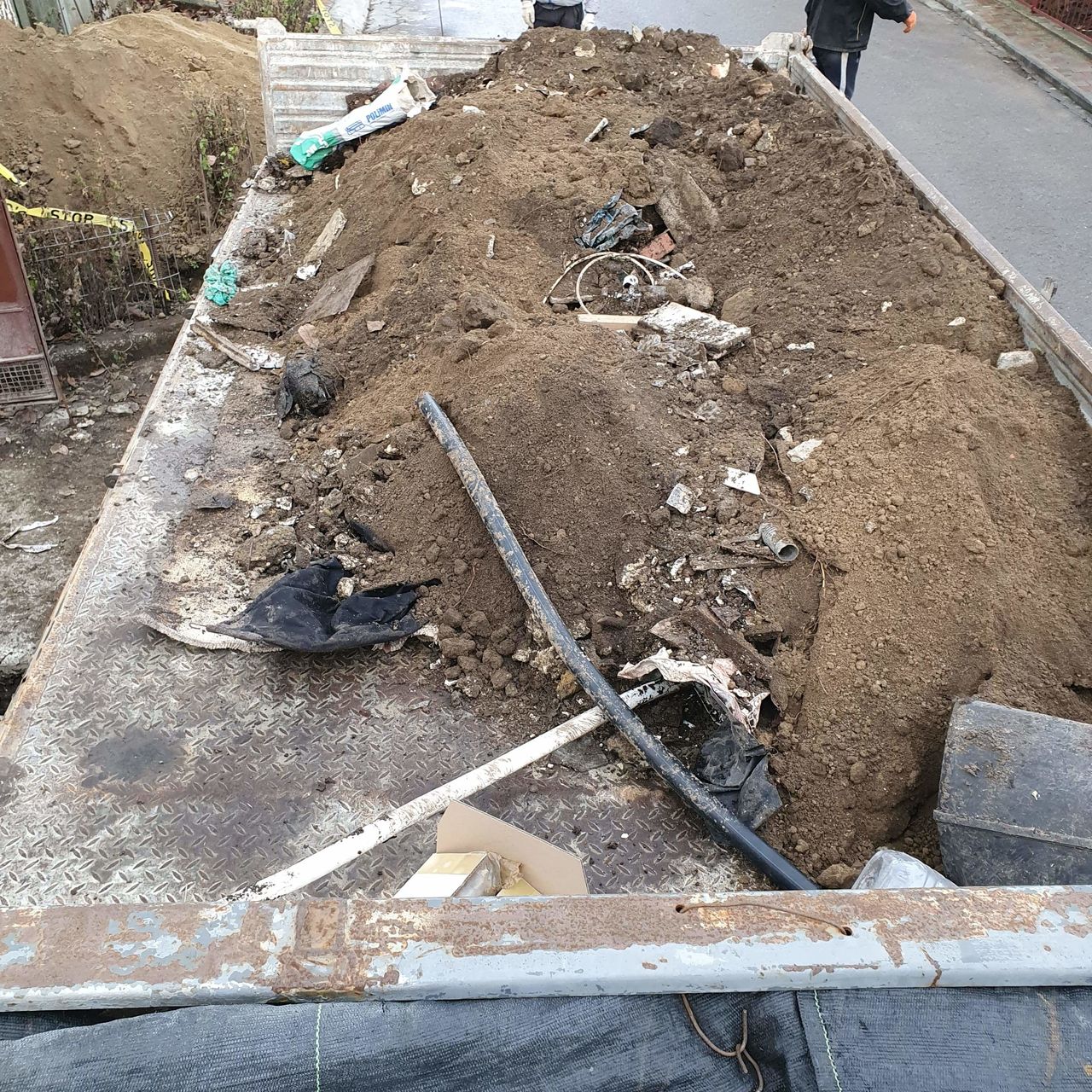 Вывоз мусора. Evacuarea deșeurilor. Грузчики. Hamali foto 2