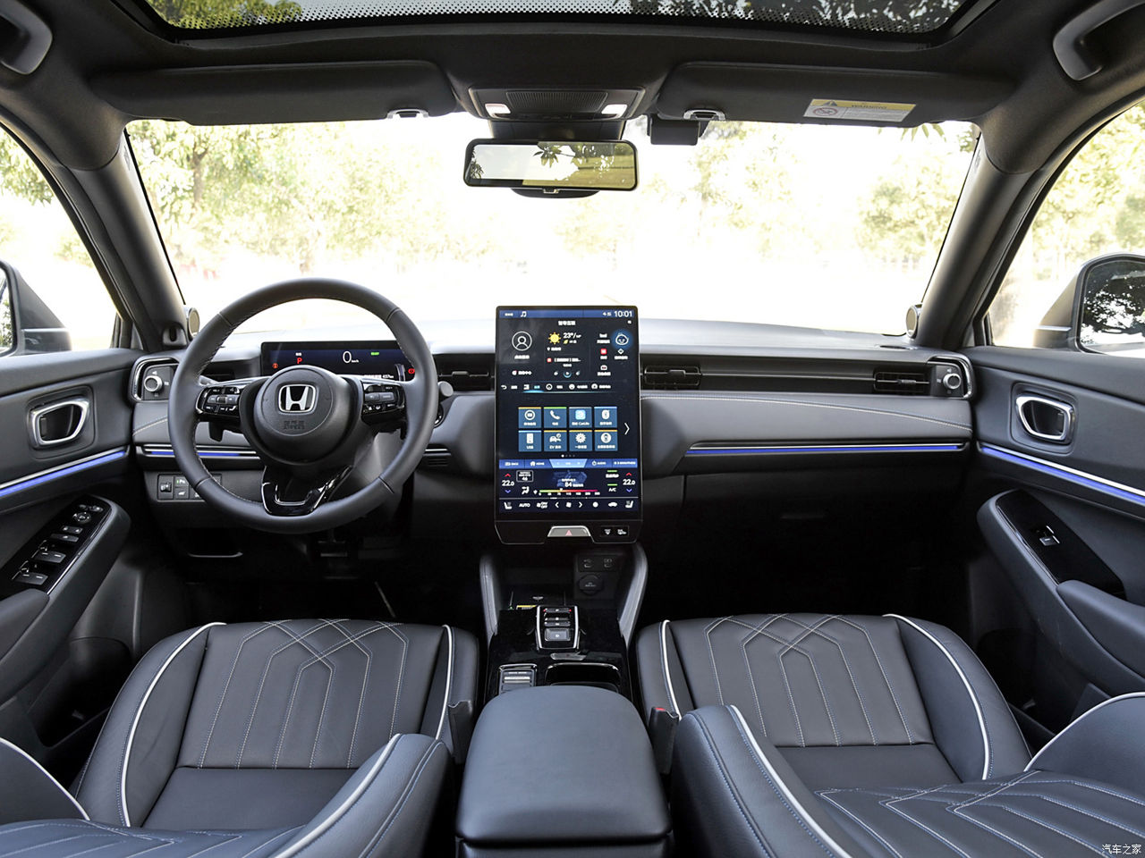 Honda e:NS1 фото 5