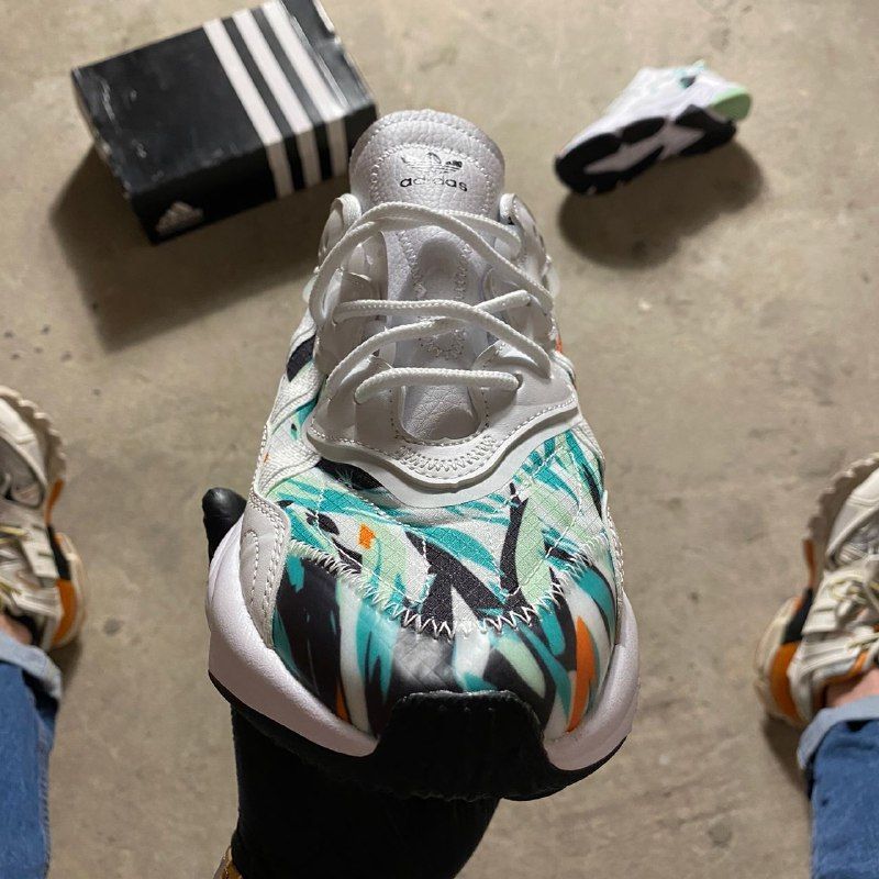 adidas ozweego tropical