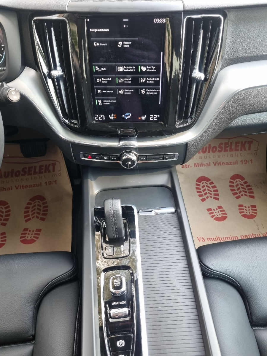 Volvo XC60 2021 photo 14